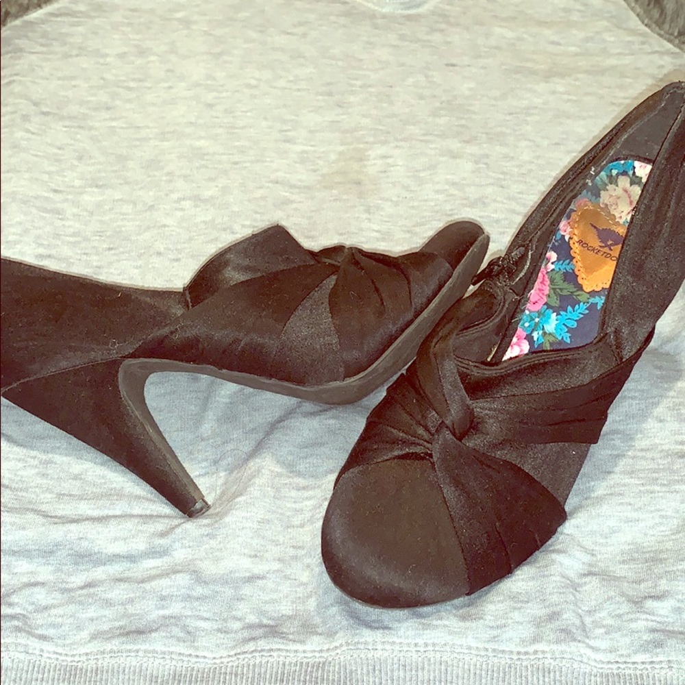 Like new heels